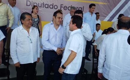 Acude “Cuau” a informe del diputado tabasqueño Candelario Pérez