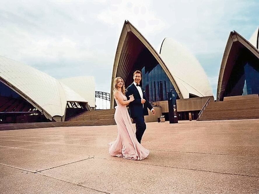 La cercanía entre Sweeney y Powell desató especulaciones de un romance. Foto: Sony Pictures