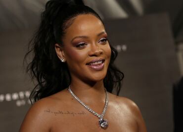 Conoce al diseñador de los famosos mini-lentes de Rihanna