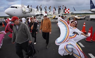 Cozumel estrena ruta aérea con Canadá; gobierno de Quintana Roo refuerza promoción turística