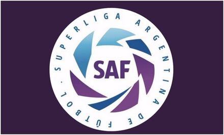 Argentina medita la eliminación del descenso por impacto del coronavirus