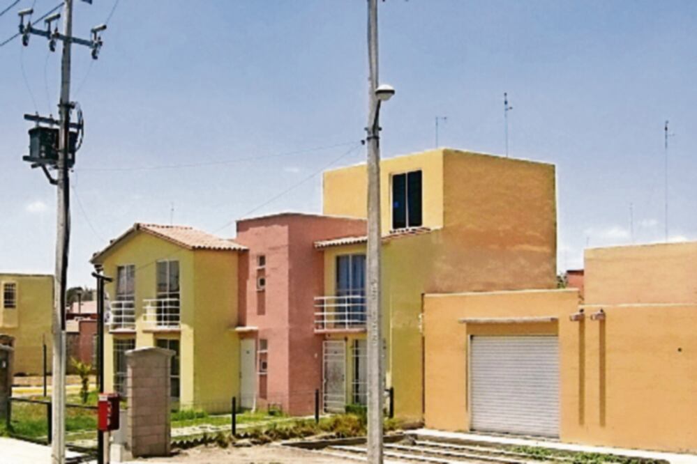 Bancompara dijo que aún es buen momento para contratar un crédito hipotecario, pues éstas se pueden refinanciar cuando mejore la economía. (ARCHIVO EL UNIVERSAL)