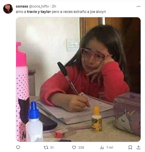 Taylor Swift y Travis Kelce meme. Foto: X