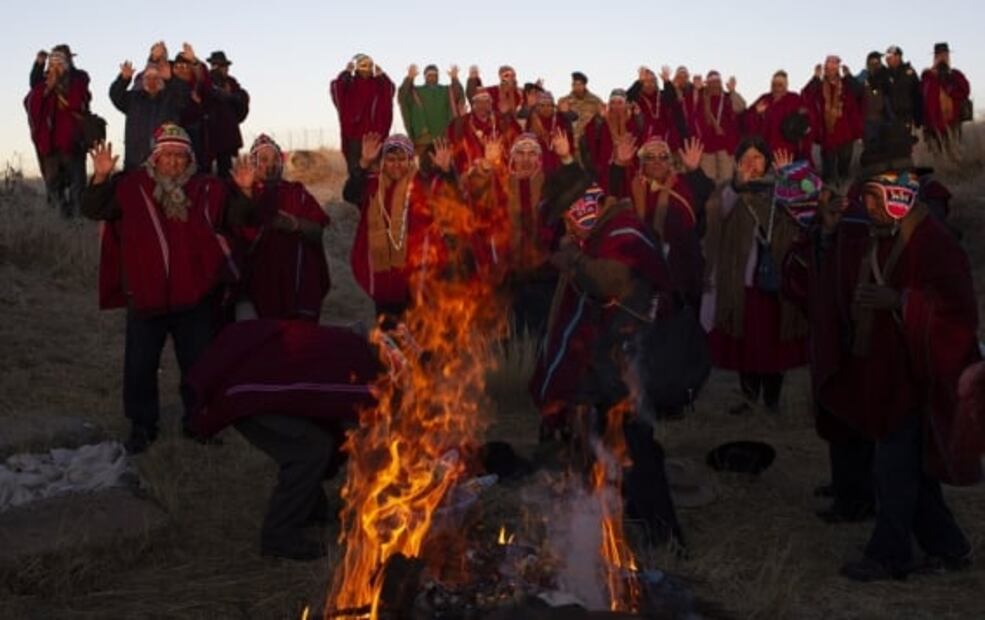 Ritos ancestrales reciben al Año Nuevo Andino en Bolivia