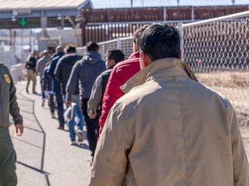 Más de 3 mil migrantes se han autodeportado de EU con la app CBP Home, reportan; consideran que medida será más atractiva ante redadas