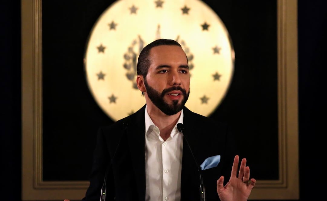 El presidente de El Salvador, Nayib Bukele, pidió a la población alejarse de las costas ante la amenaza de un supuesto tsunami (Foto: Reuters)