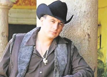 Primo de Valentín Elizalde se casará con viuda de "El Gallo de Oro"