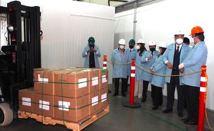 Cofepris autoriza uso de emergencia de lotes de vacuna CanSino envasada en México