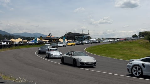 Porsche reúne 200 autos durante el Sportscar Together Day por una buena causa