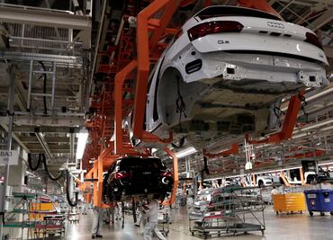 Alcalde morenista clausura planta de Audi en Puebla