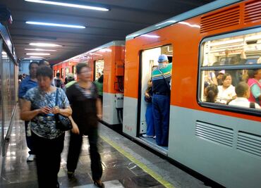 Hombre se arroja a las vías del Metro en estación Allende de Línea 2; ya fue reanudado el servicio