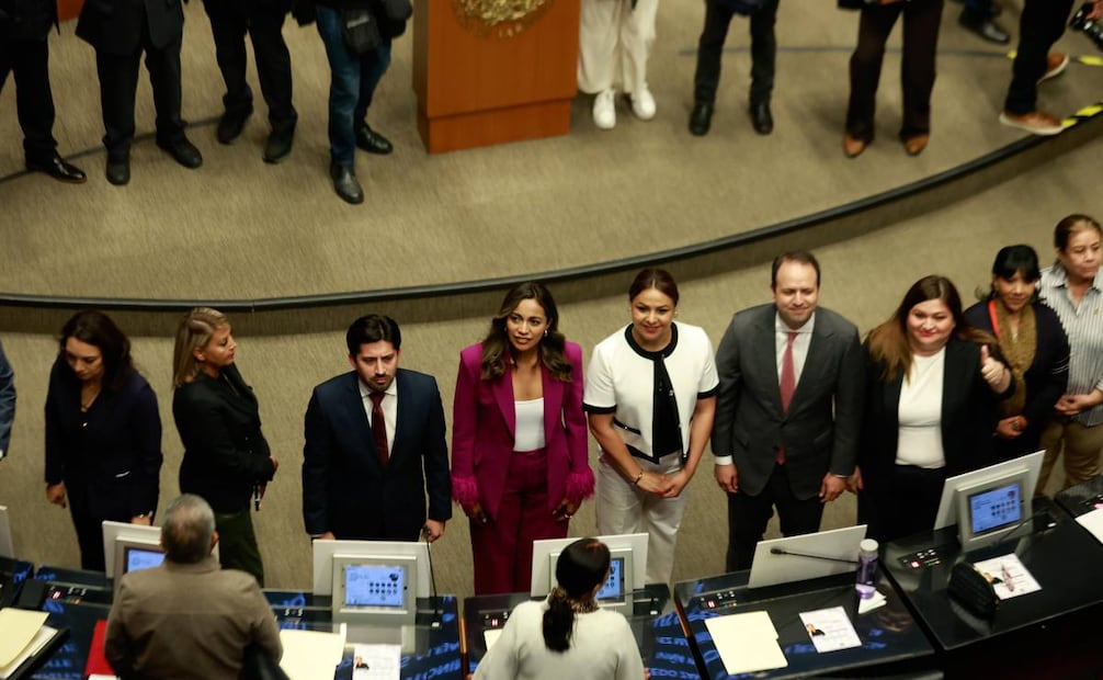 Toma de protesta a Omar Alejandro López Campos, suplente del senador Enrique Inzunza, en el Senado de la República. Foto: Diego Simón Sánchez / EL UNIVERSAL