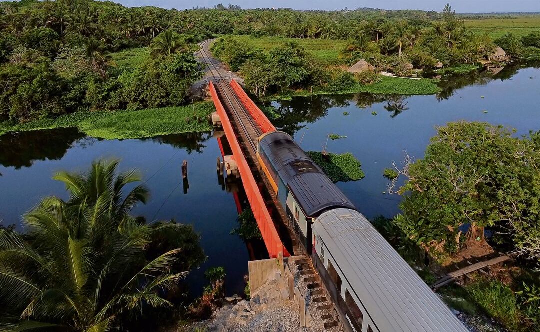 Semarnat debe detallar consulta a pueblos indígenas sobre realización del Corredor Interoceánico: INAI. Foto: Valente Rosas y Diego Prado / EL UNIVERSAL