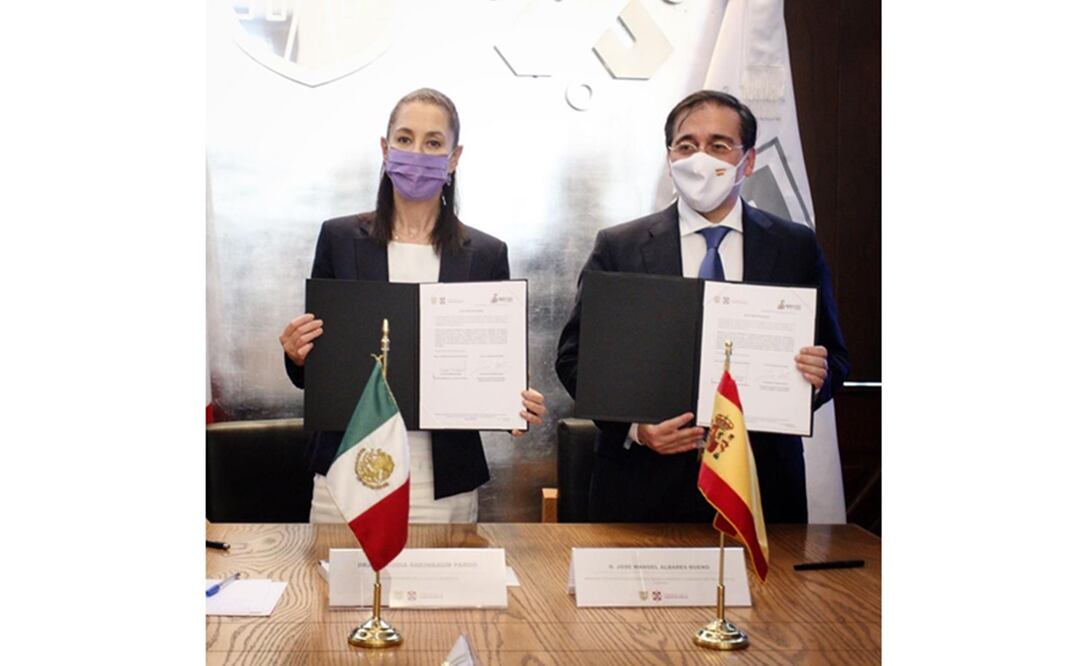 Claudia Sheinbaum Pardo durante la reunión con el ministro de Asuntos Exteriores, Unión Europea y Cooperación del Reino de España, José Manuel Albares Bueno. Foto: Especial