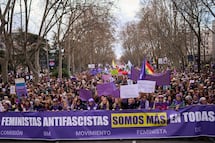 Reclaman "No" a la guerra en el Día Internacional de la Mujer; "no vamos a permitir que el odio sustituya los derechos"