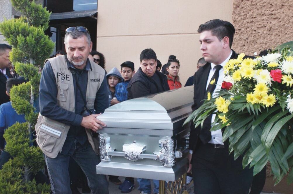 Adrián Rodríguez es el caso más reciente ocurrido en México; el 10 de diciembre lo mataron a tiros al salir de su casa en Ciudad Juárez, Chihuahua (ARCHIVO EL UNIVERSAL)