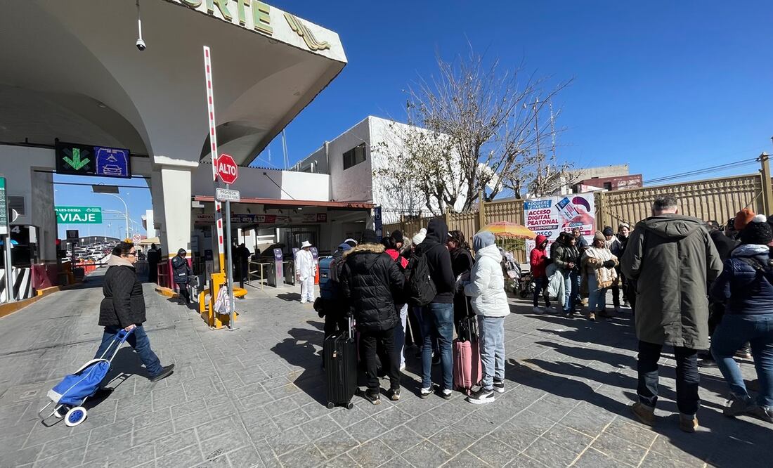 Migrantes en Ciudad Juárez frustrados por cancelación de citas del CBP One; esperaban con esperanza su trámite de asilo. Foto: Paola Gamboa