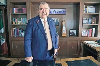 Postula EPN a Elías Azar a embajada de Países Bajos