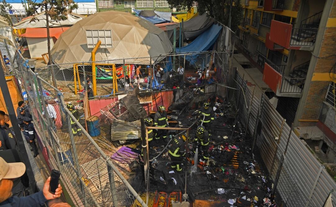 Incendio en el Multifamiliar Tlalpan (Foto: ARMANDO MARTÍNEZ ARGUELLES / EL GRÁFICO)