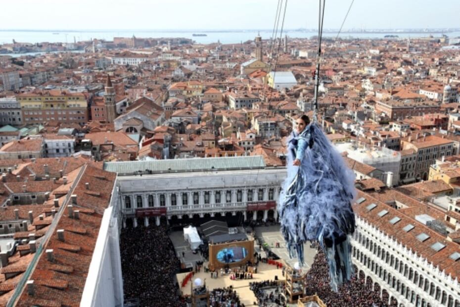 Máscaras, elegancia y destrampe, así es el Carnaval de Venecia