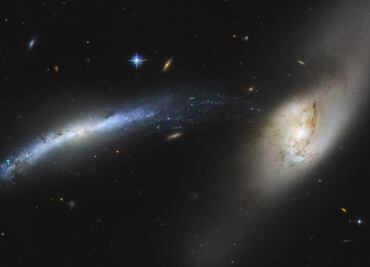 ¿Una cascada galáctica? Esta es la imagen que captó el telescopio Hubble