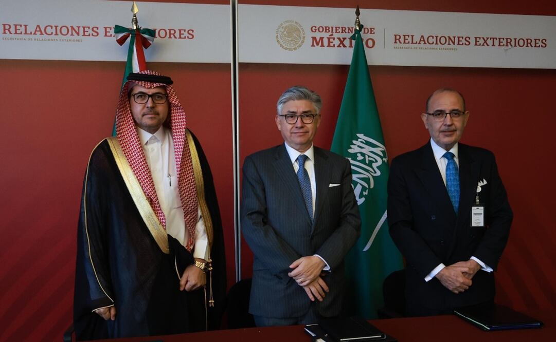 Empresarios de Arabia Saudita fueron recibidos por funcionarios de la Cancillería. Foto: SRE