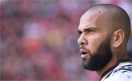 Dani Alves pide a los mexicanos ser más solidarios y apoyarse entre sí