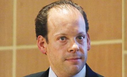 Korenfeld vuelve a escena