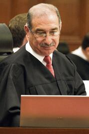 Admite Corte recurso contra ley de salarios 