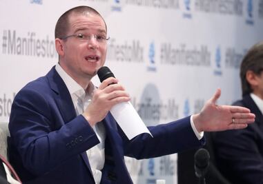 Anaya reconoce a Margarita Zavala como una mujer valiente y de principios