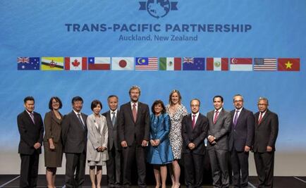 U.S., Mexico, 10 other countries sign free-trade deal