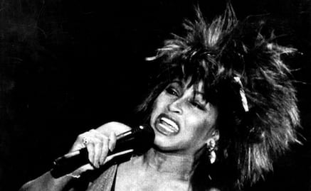 Tina Turner, la mujer de la voz rasposa, las piernas bonitas y las alocadas pelucas