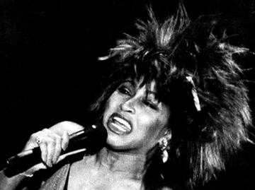 Tina Turner, la mujer de la voz rasposa, las piernas bonitas y las alocadas pelucas