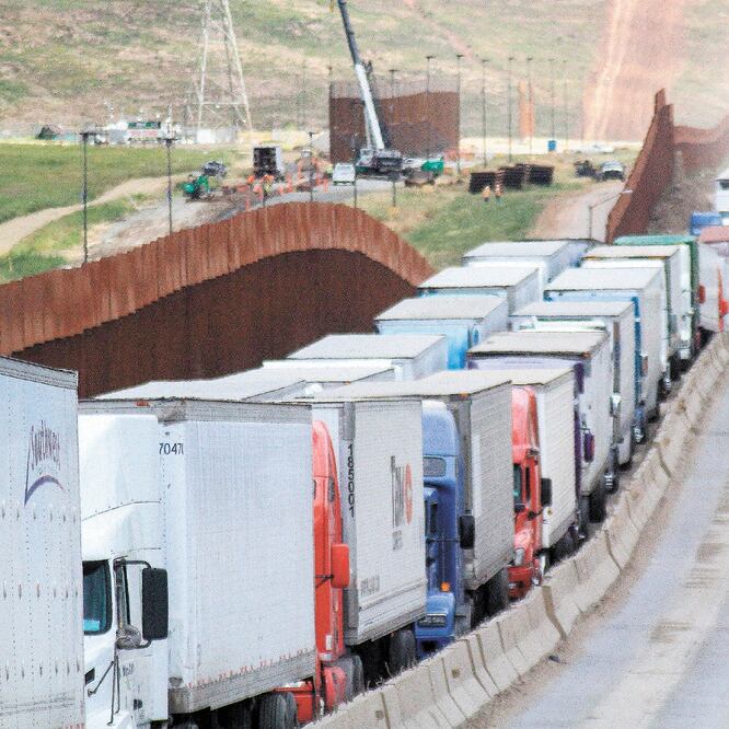 Los camiones más robados son aquellos que transportan abarrotes y equipos electrónicos, entre otros, según GM Transport. ARCHIVO EL UNIVERSAL