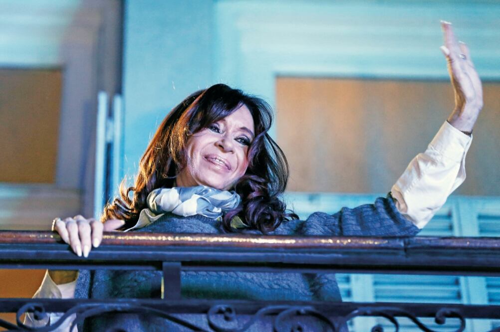 La ex presidenta argentina Cristina Fernández, durante un discurso a sus seguidores, en Buenos Aires, el pasado 28 de julio (ARCHIVO. AP)