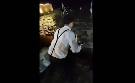 VIDEO. Marejada irrumpe en fiesta de XV años en la Playa de Chachalacas
