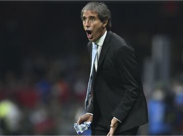 Las Chivas le hicieron el feo al técnico del Pachuca