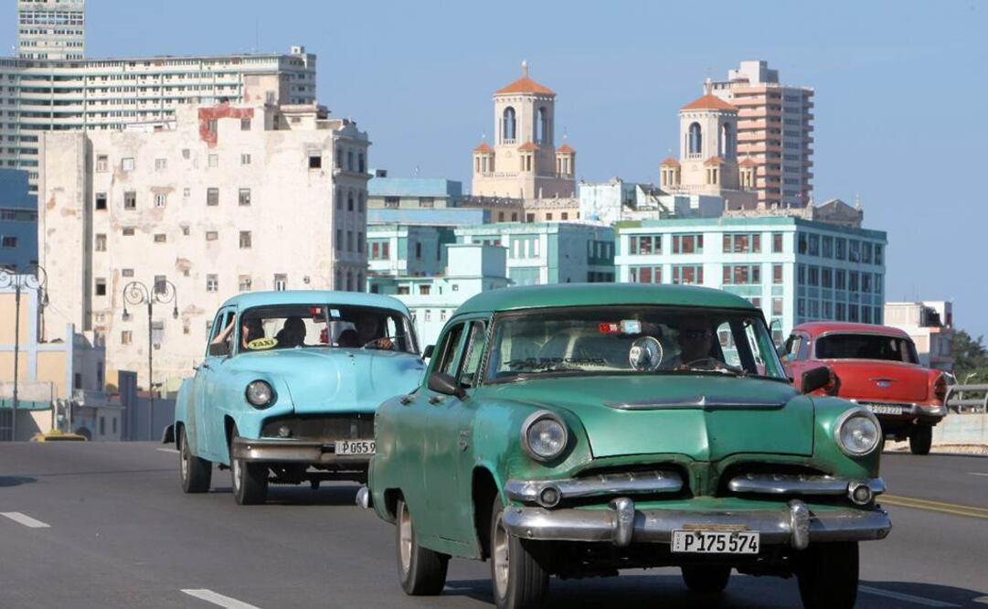 El director de la Bienal, Jorge Fernández, subrayó que esta edición continua además con su intención de ser escaparate de artistas de lo que entonces se conocía como "periferia" artística. FOTO: Archivo