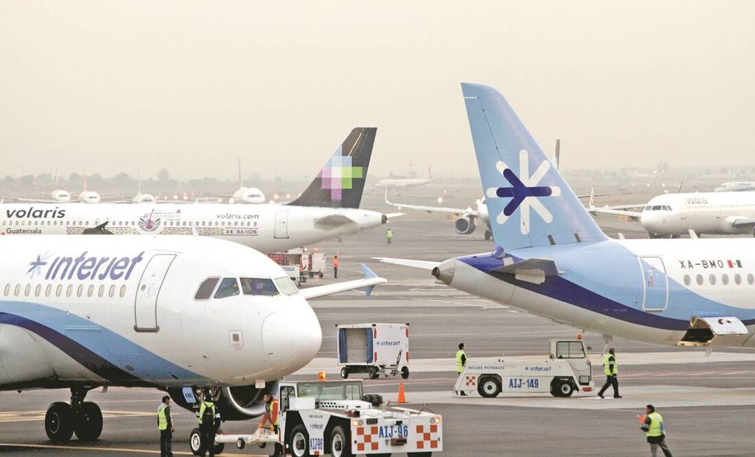 Alrededor del aeropuerto continuaban ayer dando los últimos retoques a las obras. Foto: Berenice Fregoso/EL UNIVERSAL