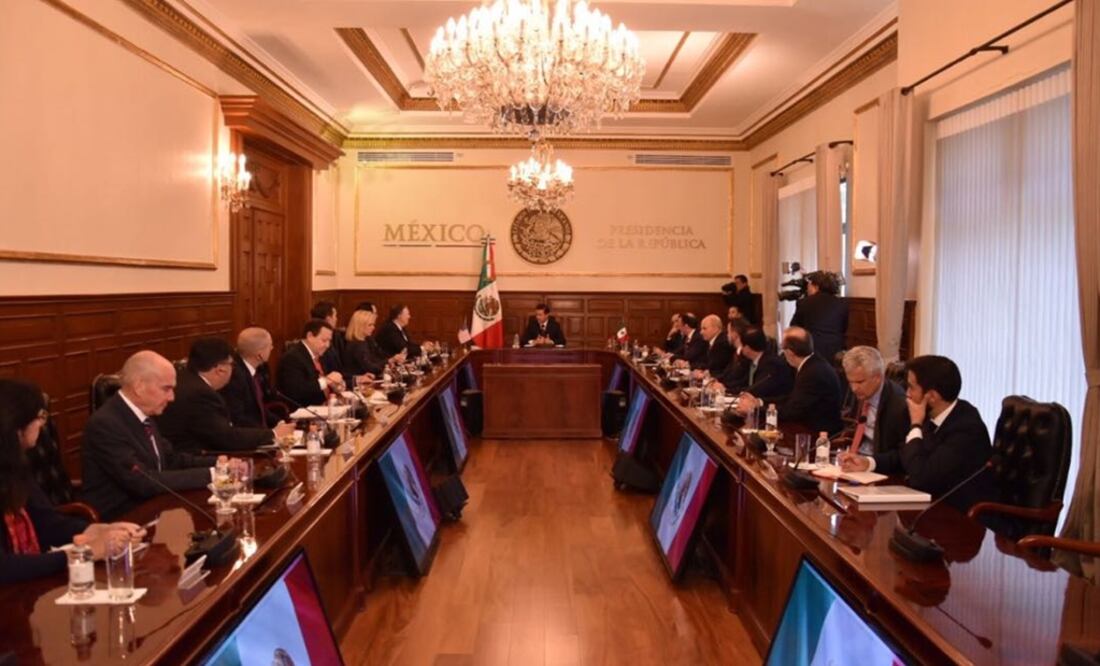 Reunión entre Peña Nieto y comitiva de EU en Los Pinos. Foto: Especial