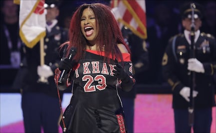 Se burlan de Chaka Khan tras cantar himno en homenaje a Kobe Bryant