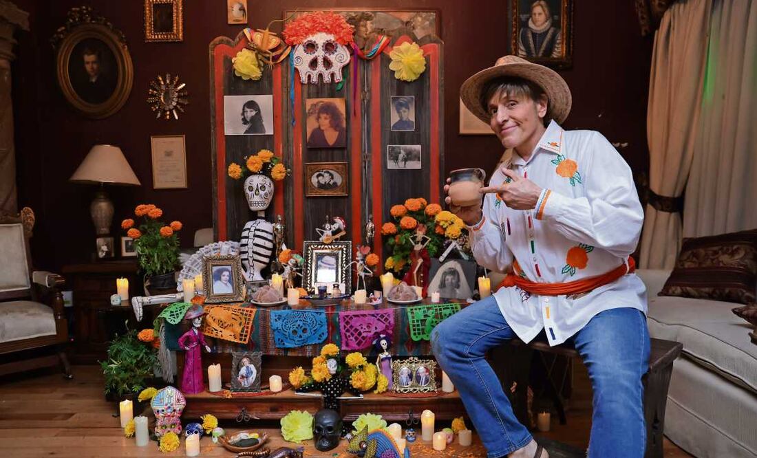 Mario Iván puso su altar en la sala de su casa. Foto: Fernanda Rojas / EL UNIVERSAL