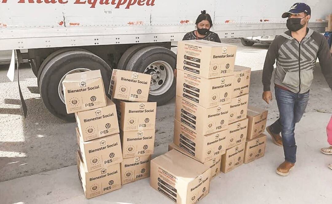 Alimentos con logos de El Salvador, en México. Foto: CORTESÍA EL FARO