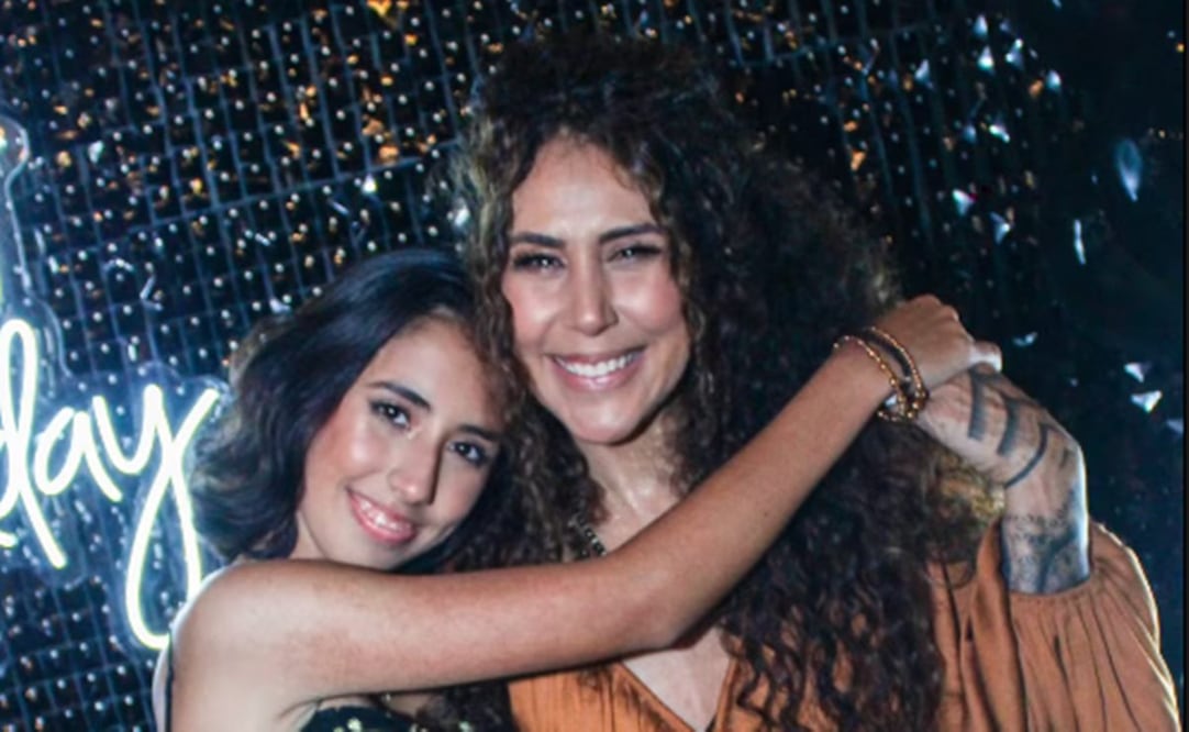 Vica Andrade y su hija Coral.