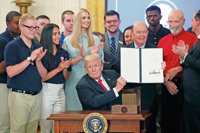 Trump invita a Putin a Washington