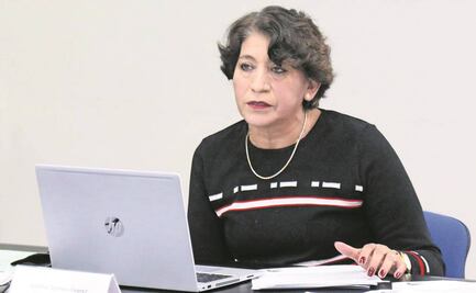 Expertos: Delfina deja en la SEP rezago y deserción