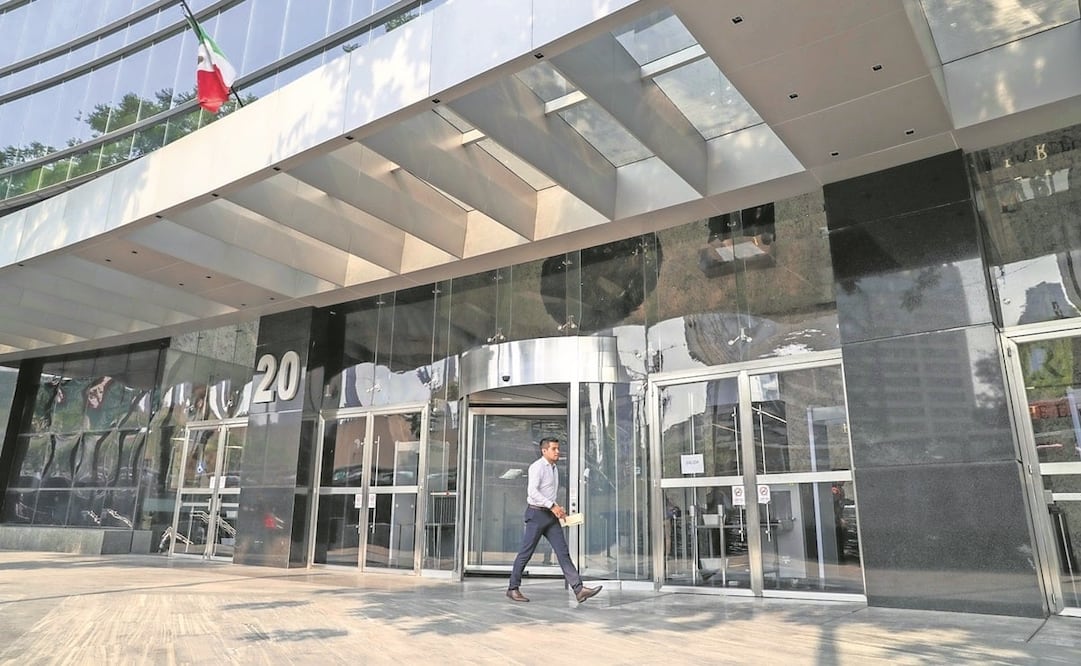 Hasta ahora partidos, padres de familia y movimientos han denunciado al Presidente ante la FGR. Foto: Archivo. El Universal