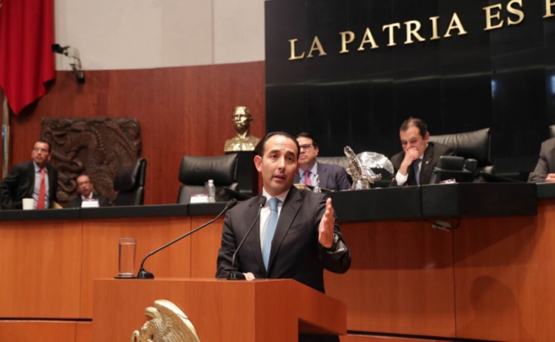 El panista Roberto Gil Zuarth recibió licencia a su cargo de senador de la república. Foto: @senadomexicano 