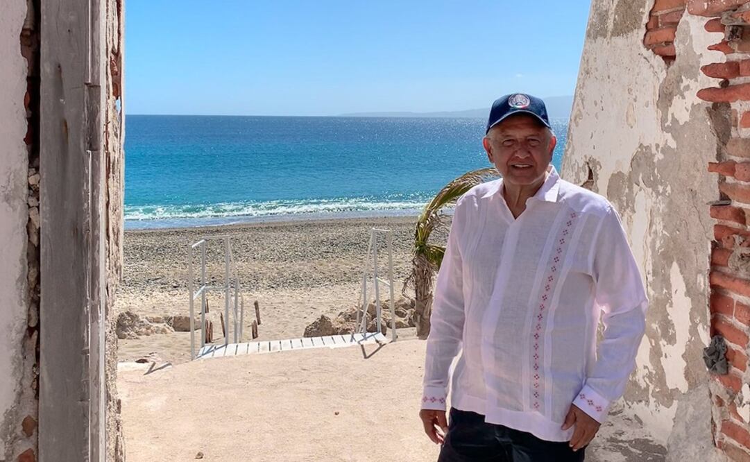 El presidente Andrés Manuel López Obrador realizó una visita al Complejo Penitenciario Islas Marías (Foto: tomada de Twitter @lopezobrador_)