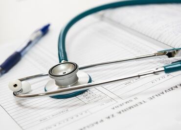 Copia certificada de acta de nacimiento será aceptada por el IMSS